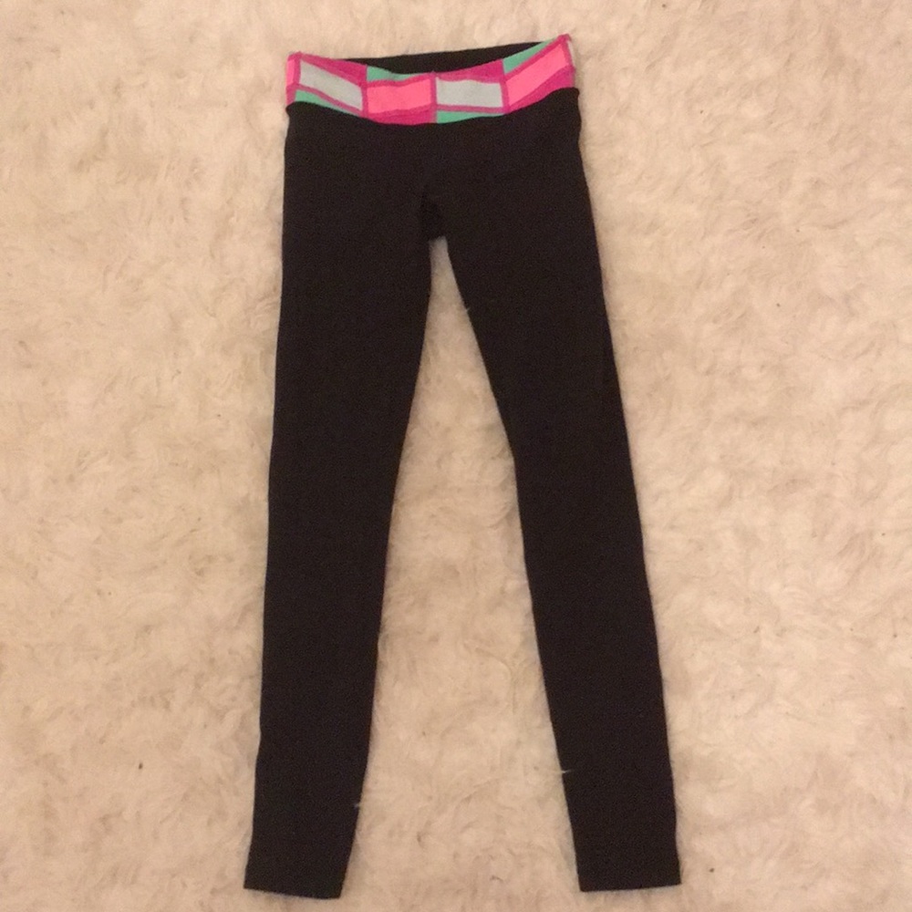 Girls quilted ivivva leggings!! :)